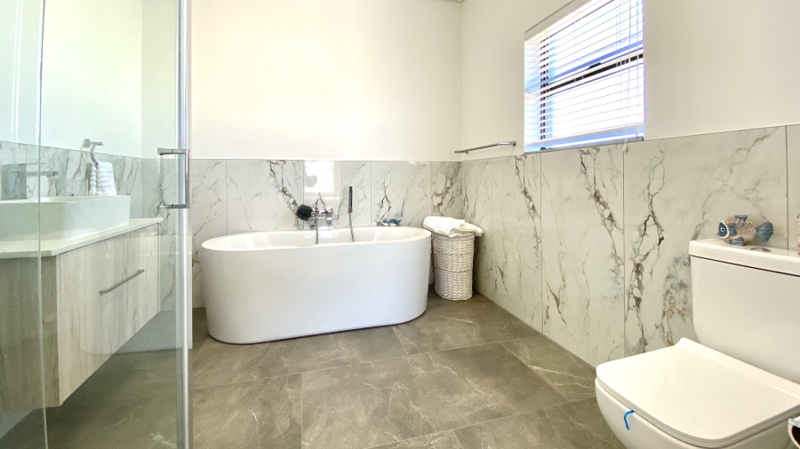 3 Bedroom Property for Sale in Dwarskersbos Western Cape